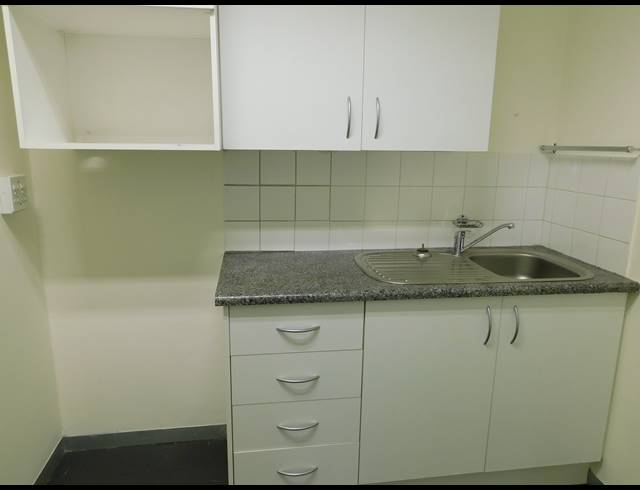 167M² OFFICE TO LET IN PARKTOWN
